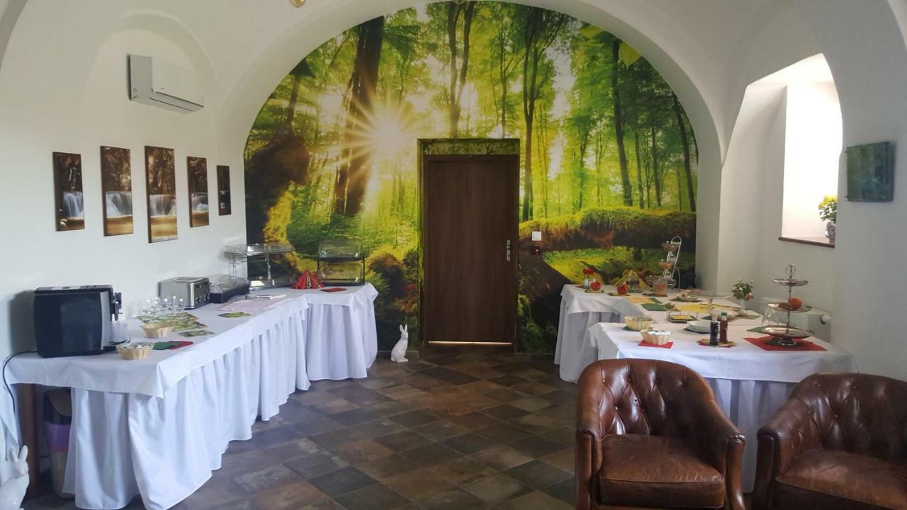 Penzion Polovnik Moldava nad Bodvou エクステリア 写真